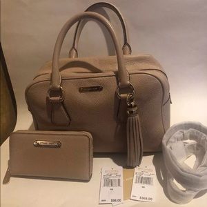 MICHAEL KORS Blush Leather Bedford Satchel Wallet $446 EUC